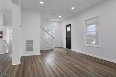 1899 Washington Valley Rd, Bridgewater, NJ 08836 - Photo 9