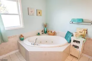 13 Witherwood Dr, Hardyston Township, NJ 07419 - Photo 17