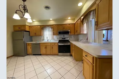 405-407 Redcliffe St, Elizabeth, NJ 07206 - Photo 5