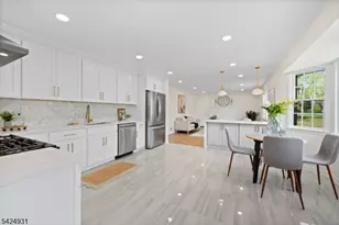 22 Hillcrest Rd, Hillsborough Township, NJ 08844 - Photo 5