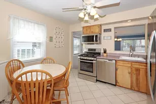 722 Pine St, Roselle Park, NJ 07204 - Photo 11