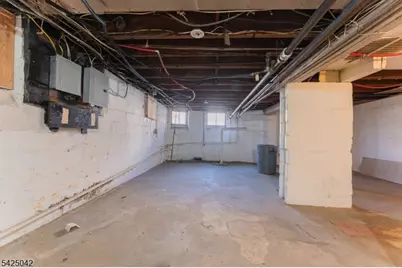 211 N 13th St, Newark, NJ 07107 - Photo 37