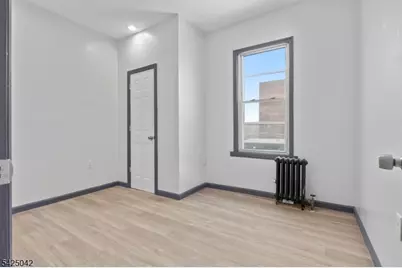 211 N 13th St, Newark, NJ 07107 - Photo 7
