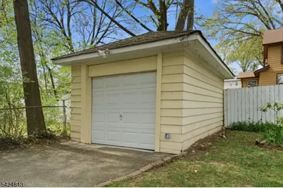 1466 Center St, Hillside, NJ 07205 - Photo 35