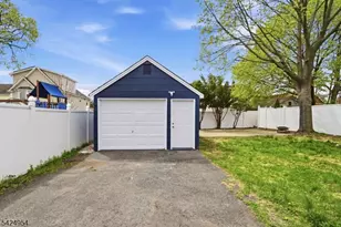 31 Ackerson Pl, Passaic, NJ 07055 - Photo 21