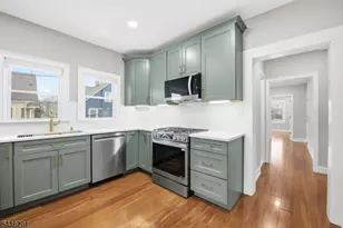 16 Munn St, Montclair, NJ 07042 - Photo 3
