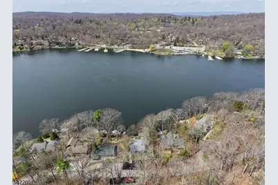 1193 Lakeside Dr E, Vernon, NJ 07422 - Photo 29