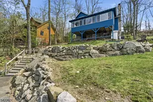 1193 Lakeside Dr E, Vernon, NJ 07422 - Photo 3