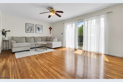457 Brookside Ln, Hillsborough Township, NJ 08844 - Photo 15
