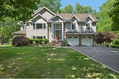 195 Chaucer Dr, Berkeley Heights Township, NJ 07922 - Photo 1
