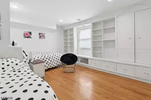 86 Crescent Ave, Passaic, NJ 07055 - Photo 27