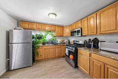 416 Frankfort St, Orange, NJ 07050 - Photo 5