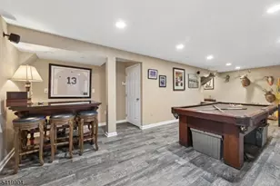 7 Valen Ct, Franklin Lakes, NJ 07417 - Photo 27