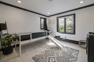 28 Glenroy Rd, Fairfield, NJ 07004 - Photo 15