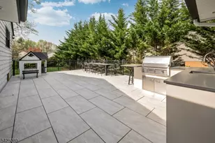 28 Glenroy Rd, Fairfield, NJ 07004 - Photo 27