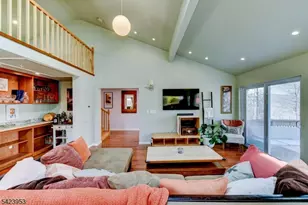 11 Mt Crest Rd, Jefferson Township, NJ 07438 - Photo 13