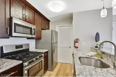 21 Lear Ct. #21, East Brunswick Township, NJ 08816 - Photo 9