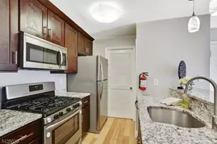 21 Lear Ct, East Brunswick Township, NJ 08816 - Photo 9