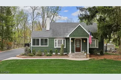 134 W Oak St, Bernards Township, NJ 07920 - Photo 1