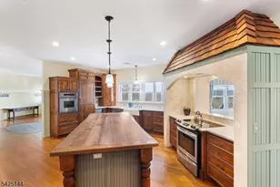 71 Kimble Ln, Sparta Township, NJ 07871 - Photo 9