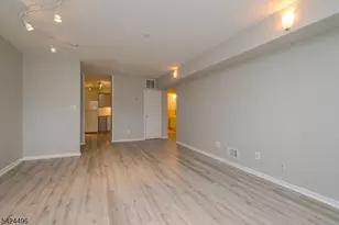 12 J Avon Dr, East Windsor Township, NJ 08520 - Photo 5