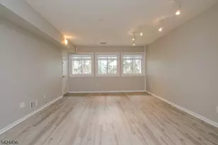 12 J Avon Dr, East Windsor Township, NJ 08520 - Photo 3