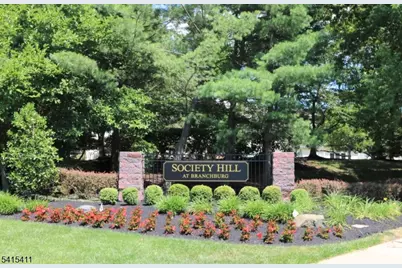 316 Red Crest Ln, Branchburg Township, NJ 08876 - Photo 17