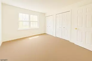 316 Red Crest Ln, Branchburg Township, NJ 08876 - Photo 9