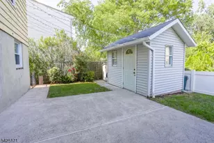 210 Walnut St, Garwood, NJ 07027 - Photo 23