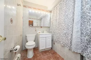 513 E Price St, Linden, NJ 07036 - Photo 9