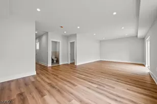 402 Rutgers Ave, Hillside, NJ 07205 - Photo 15