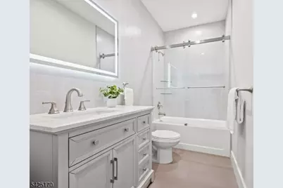 402 Rutgers Ave, Hillside, NJ 07205 - Photo 23