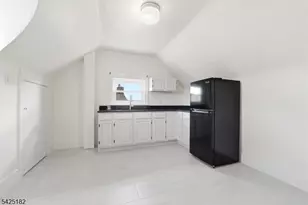 44 Oberlin St, Maplewood, NJ 07040 - Photo 3