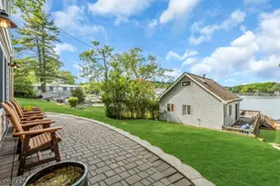 423 Lakeside Blvd, Hopatcong, NJ 07843 - Photo 35