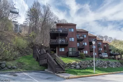 4 Red Lodge Dr #3, Vernon, NJ 07462 - Photo 1