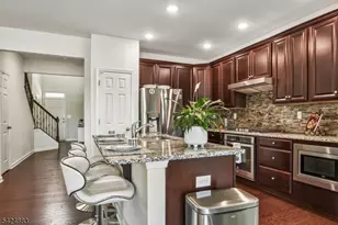 35 Albert Ct, Randolph Township, NJ 07869 - Photo 9