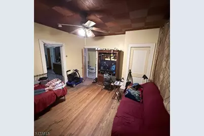 654 N 5th St, Newark, NJ 07107 - Photo 13
