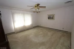 28 Taylor Ln, Woodland Park, NJ 07424 - Photo 9