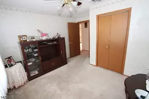 28 Taylor Ln, Woodland Park, NJ 07424 - Photo 9