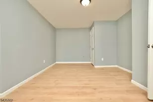 678 Highland Ave, Newark, NJ 07104 - Photo 29