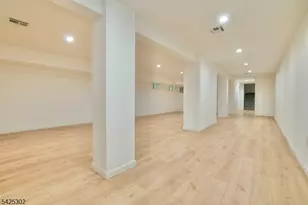 678 Highland Ave, Newark, NJ 07104 - Photo 35