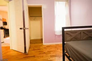 581 S 17th St, Newark, NJ 07103 - Photo 9