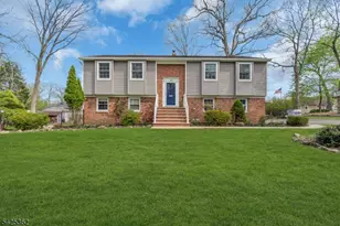 102 Hillcrest Dr, Wayne, NJ 07470 - Photo 33