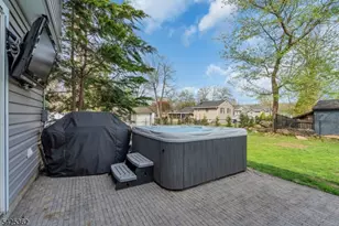 102 Hillcrest Dr, Wayne, NJ 07470 - Photo 29