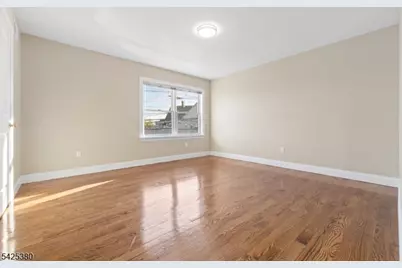 658 Market St, Paterson, NJ 07513 - Photo 11