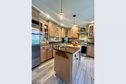 157 W Glen Rd, Denville, NJ 07834 - Photo 15