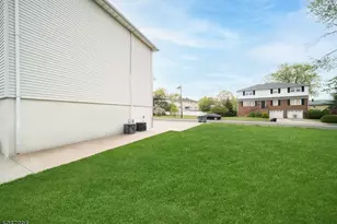 2 Millo Pl, Little Ferry, NJ 07643 - Photo 3