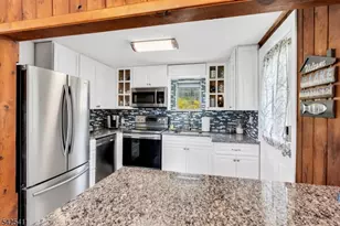 18 W Shawnee Trail, Jefferson Township, NJ 07885 - Photo 15