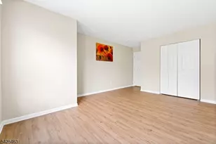 40 Four Oaks Rd, Bedminster Township, NJ 07921 - Photo 25