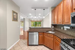 40 Four Oaks Rd, Bedminster Township, NJ 07921 - Photo 9